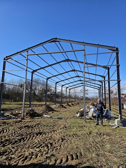 Hale metalice panouri sandviș