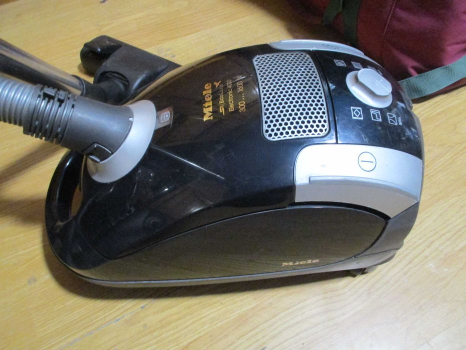 aspirator miele 1600-W