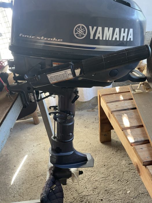 Yamaha  4коня с гаранция на 5 мото часа