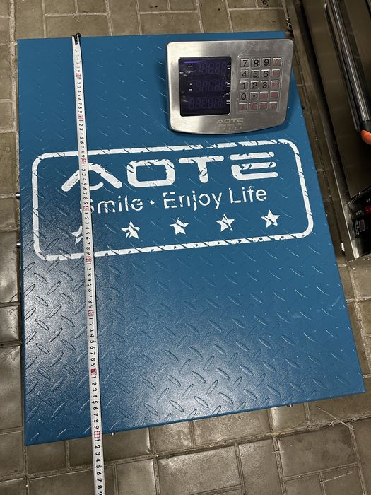 Весы платформа 1000кг.