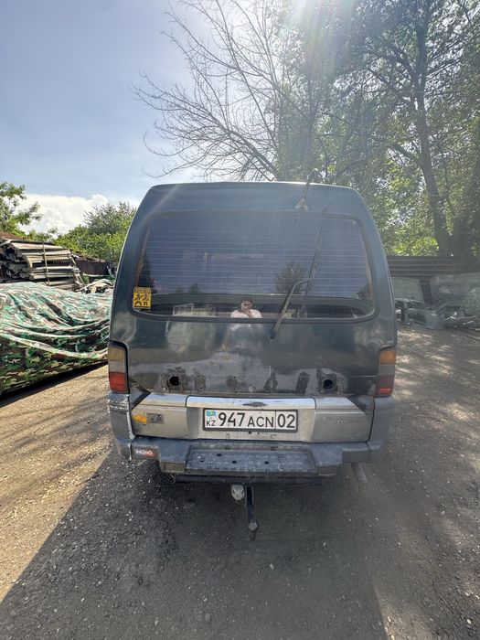 Продам Митсубиси Делику
