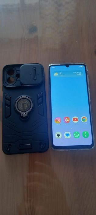 Продам телефон новый самсунг а 07