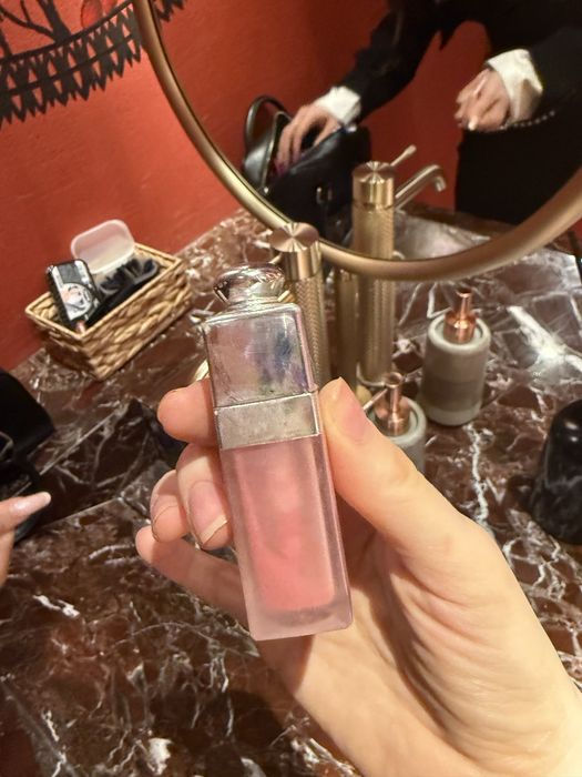 Продам наряжные одежды