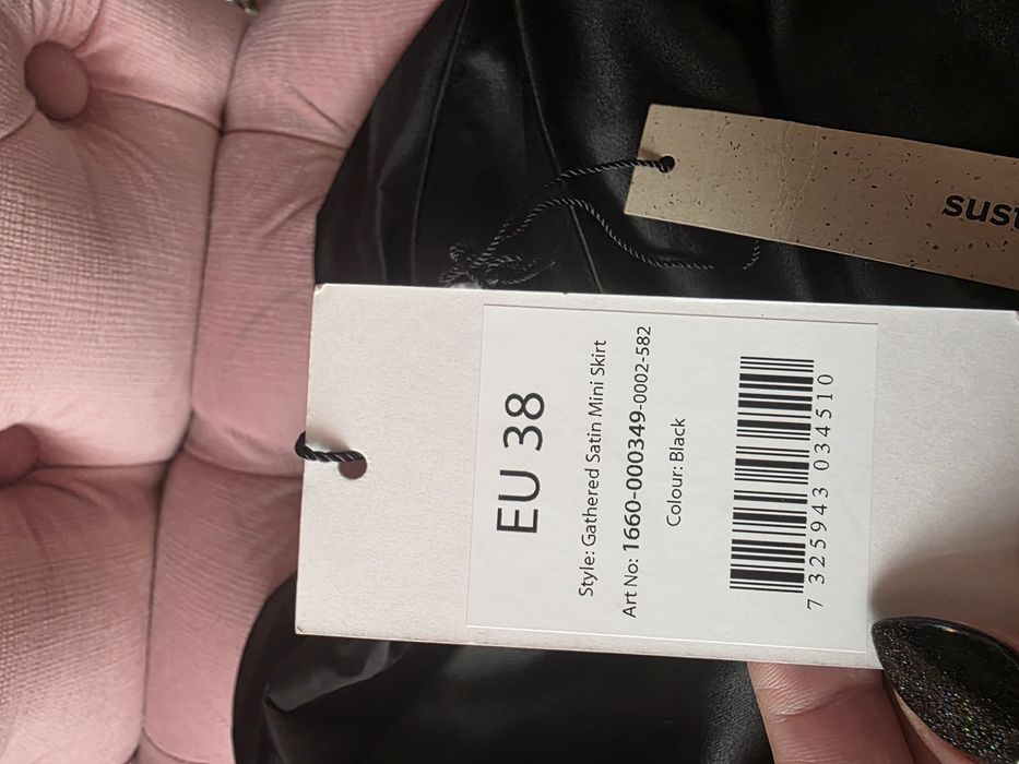 Сатенена рокля NA-KD