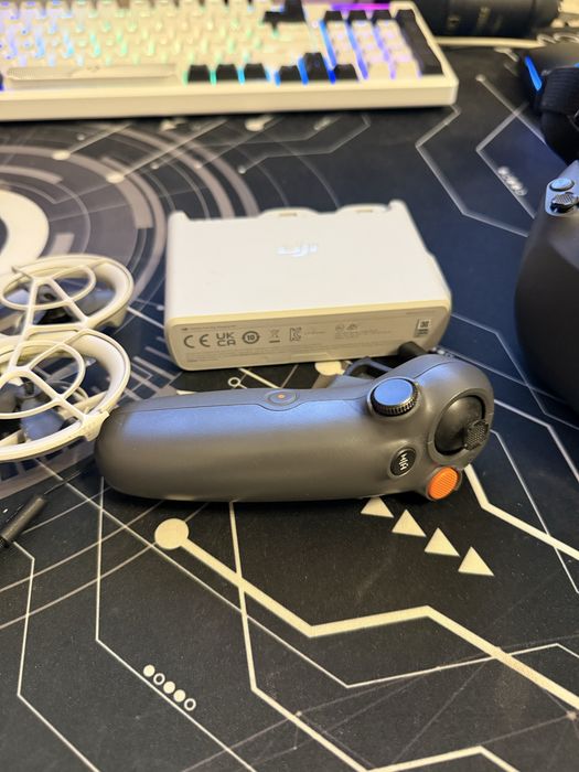 Ofer la vanzare DJI NEO 1