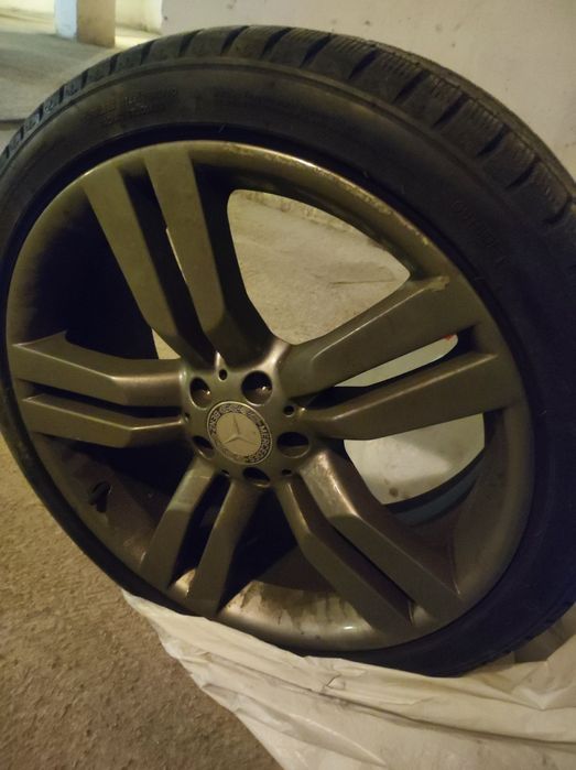 Гуми зимни с джанти за мерцедес GLK