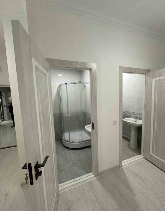 Yashnabod tumani olmos mahallasi 3/10/16 srochna sotiladi