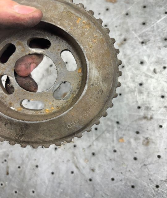 Fulie pompa injectie  038 130 111 B Volkswagen VW Beetle a 2-a genera