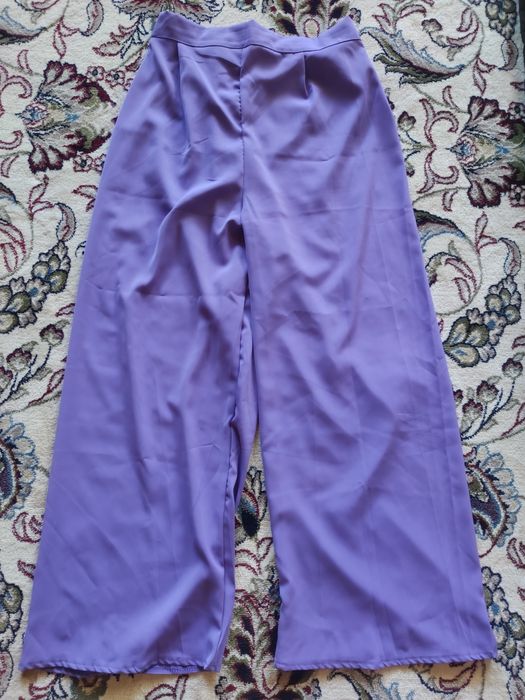 Двойка янги кийилмаган