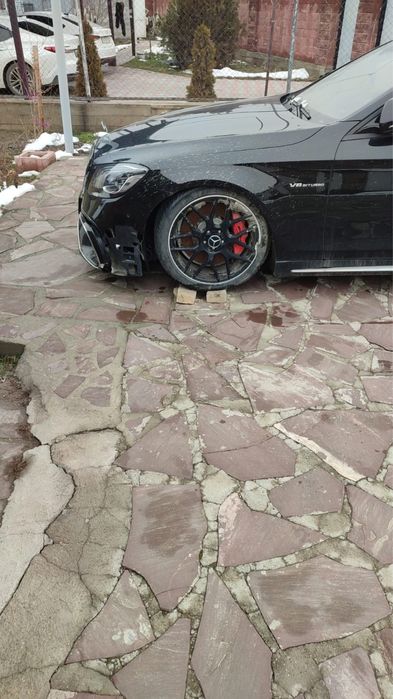Mercedes Benz S63