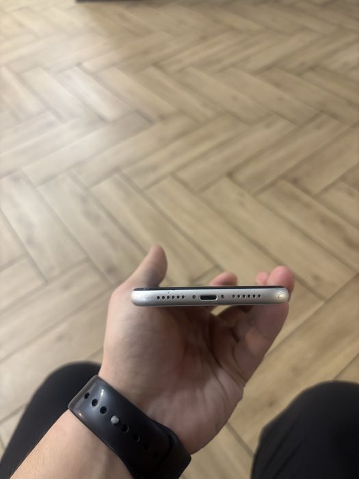 Iphone XR ашылмаган
