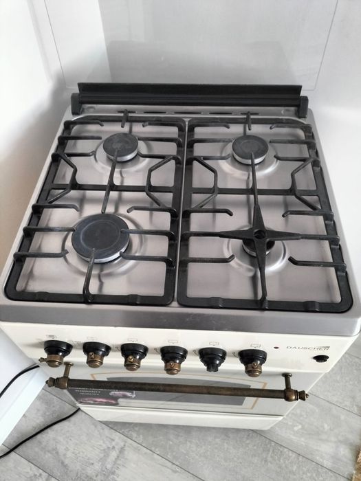 Газ плита с рабочей духовкой