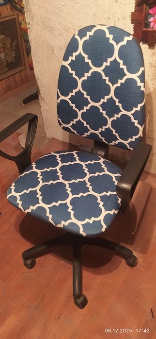 Компьютерное кресло