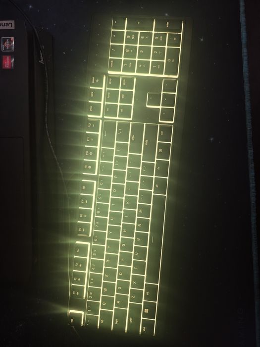 Lenovo IdeaPad Gaming 3 15ACH6 + Mouse +

Tastatură - Display spart - Pentru piese/ reparaţie