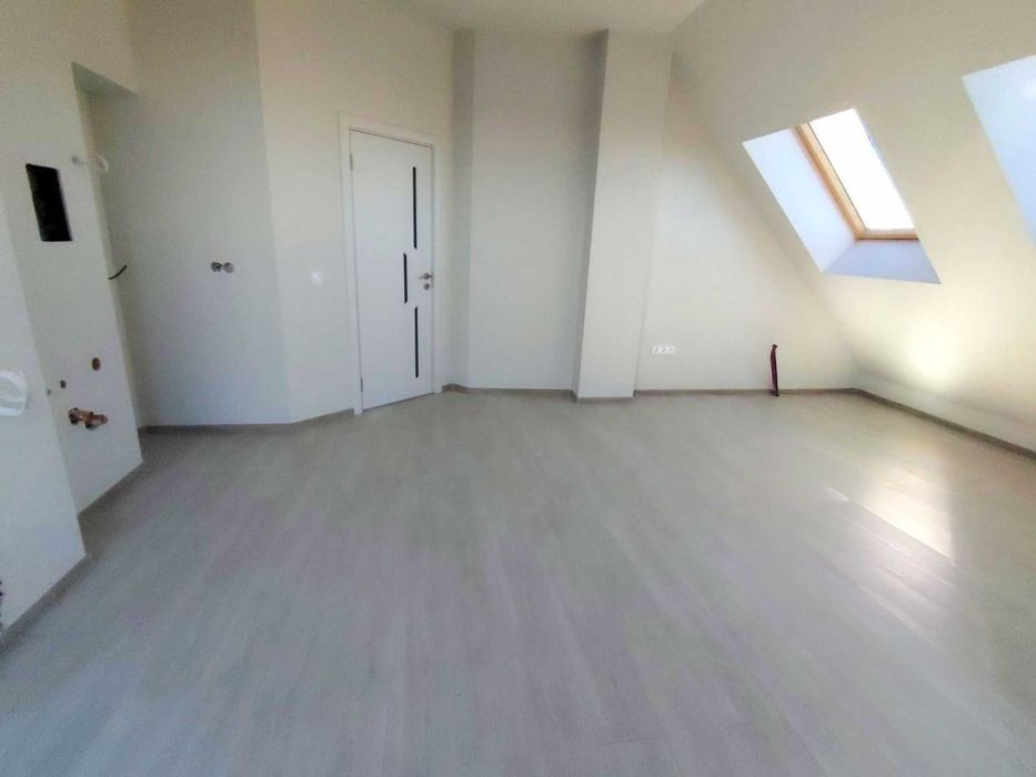 ЕРА Надежда продава двустаен апартамент в ж.к Надежда 1