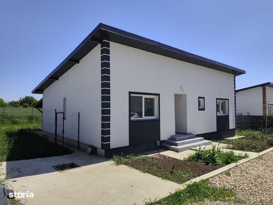 FARA COMISIOANE casa cu 4 camere 2 bai terasa regim PARTER la cheie