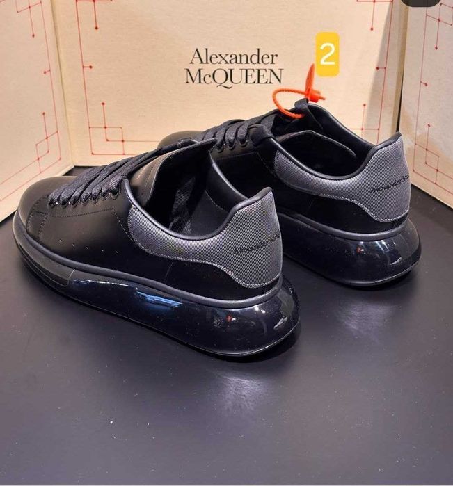 Adidași bărbați Mcqueen