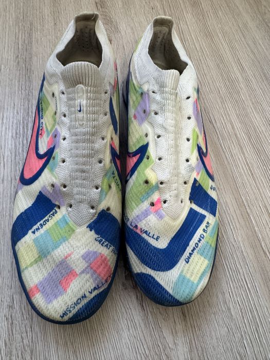 Продам сороконожки Nike!