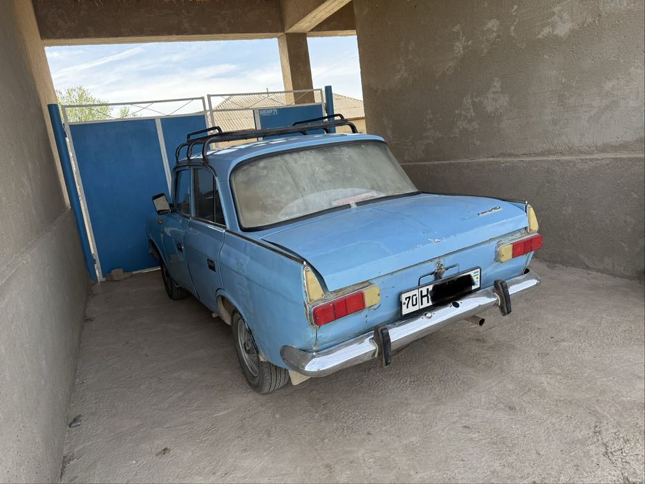 Moskvich 412 sotiladi holati alo darajada.hamma hujjatlari br
