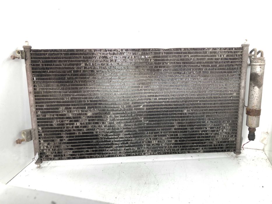 Радиатор климатик от Nissan x-trail 4x4 2003г