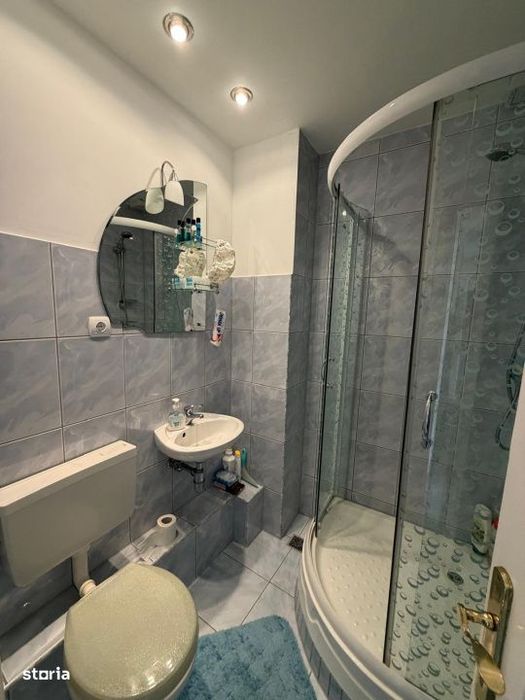 Apartament 4 camere. etj 2,  Radauti
