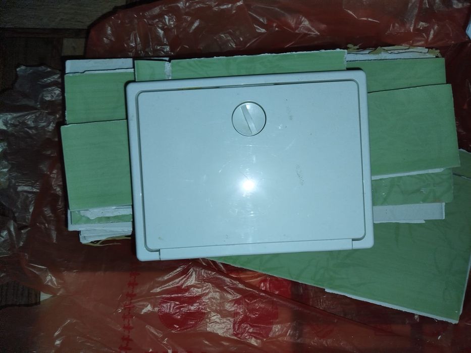 Плитка кафель и ревизионные дверцы