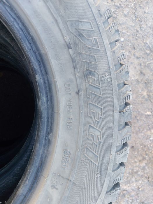 Продам шины зимние