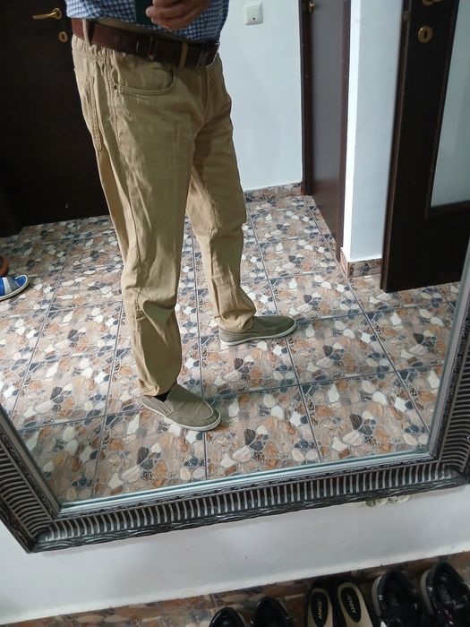 Pantaloni barbati denim subtire masura 32/34 stare perfecta