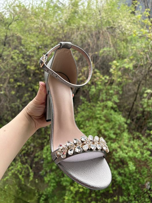 Sandale elegante