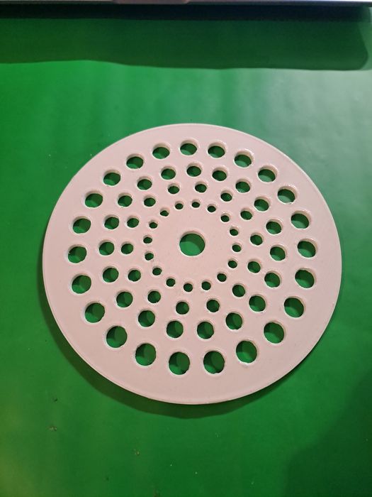 Grila masa manichiura