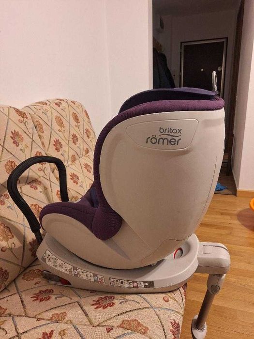 Vând scaun auto copil BRITAX ROMER Dualfix M i-Size Isofix