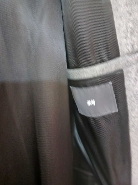 Мъжко палто Н&М 50 номер