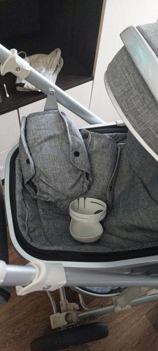 Продам коляску в отличном состояние