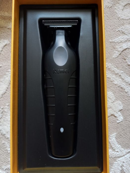 Машинка для стрижки, триммер для оконтовки