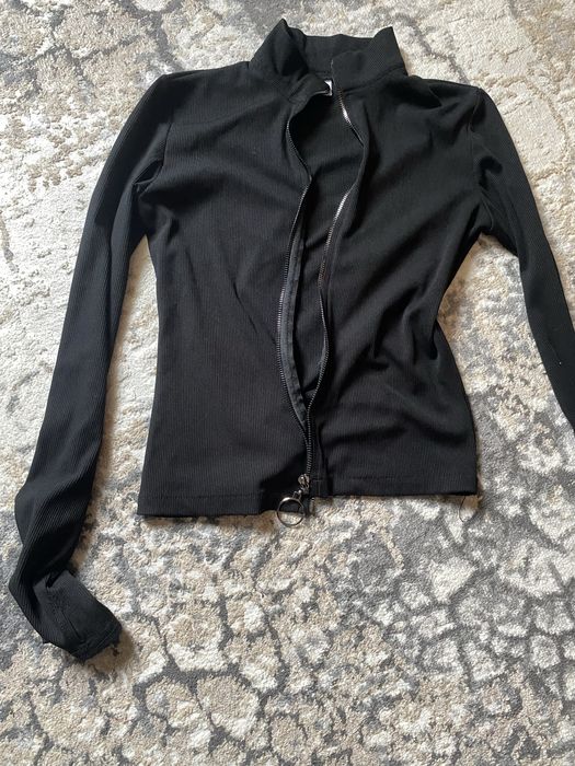 Одна вещь 2500тг