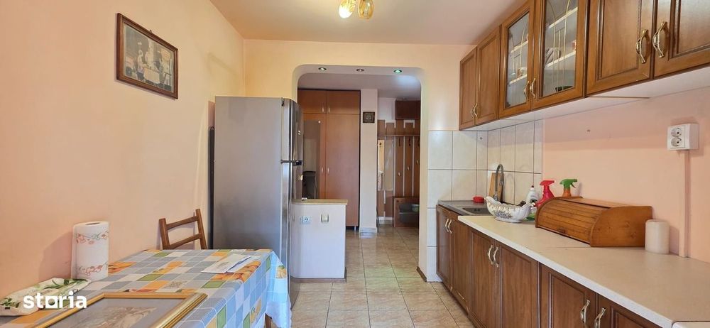 Gara - Abator 2 Camere Decomandate Mobilat + Utilat, Gaze 400 Euro