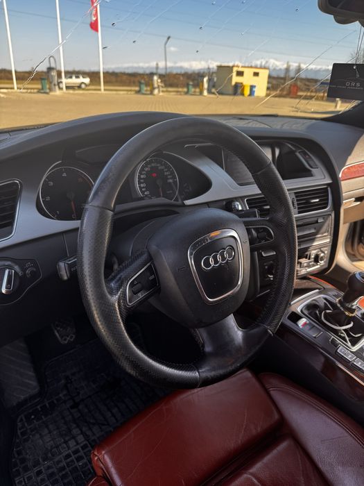 Audi A4 B8 2.0TDI 143cp