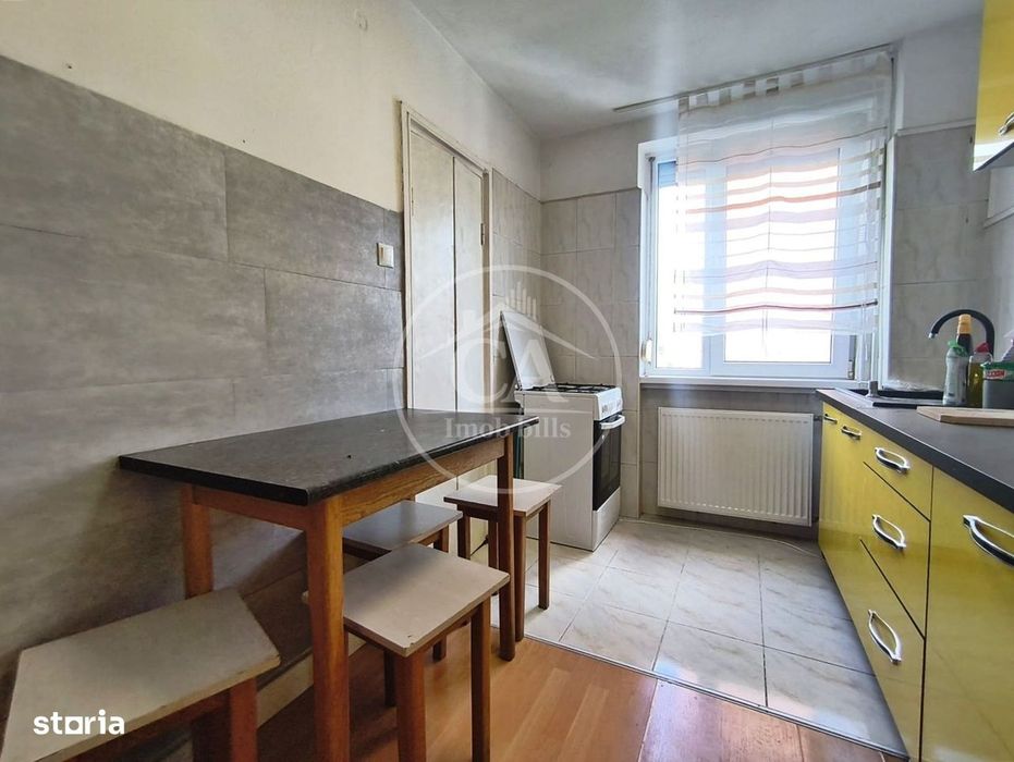 Apartament de închiriat cu 3 camere în zona Centrala, Oradea