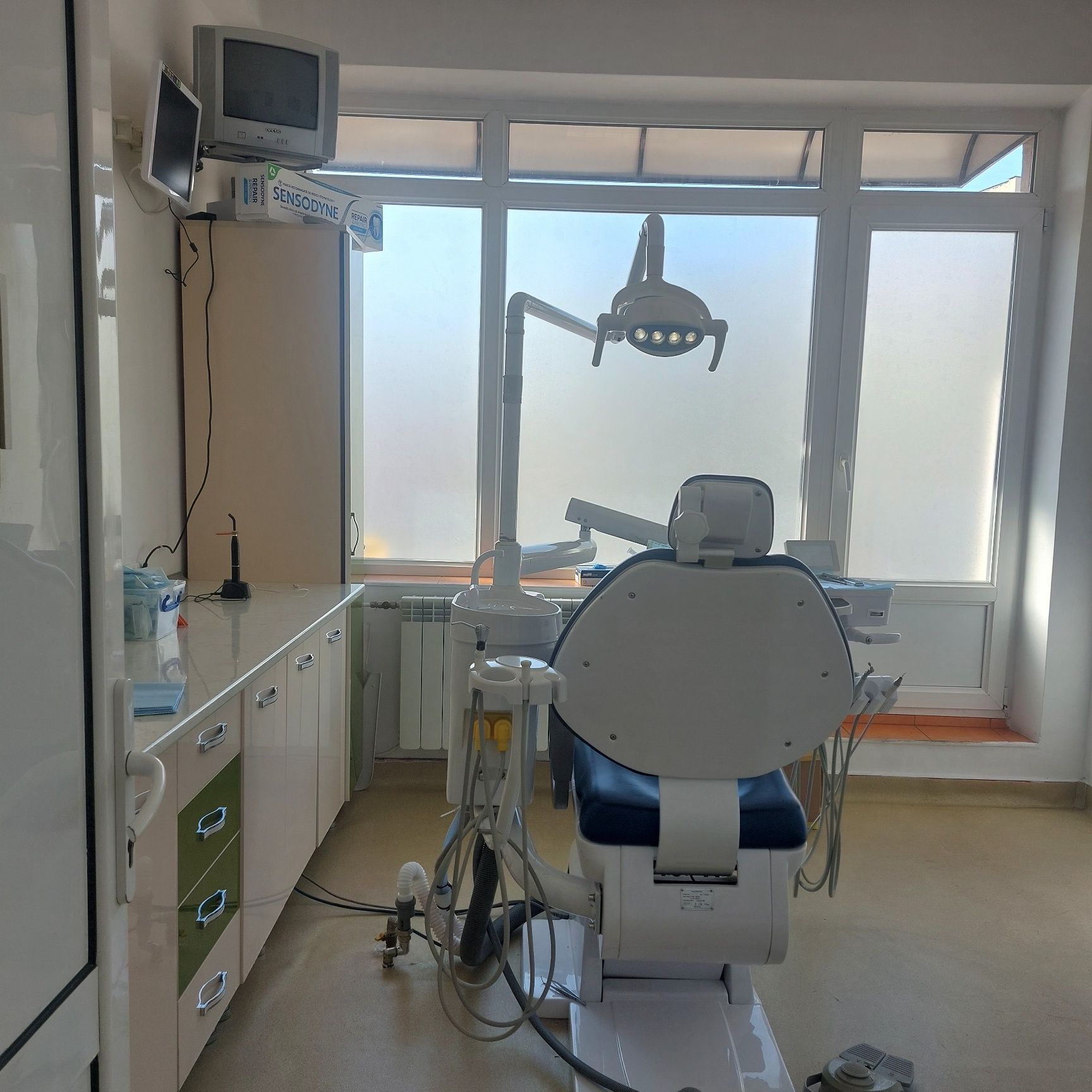 Dental cabinet olx discount