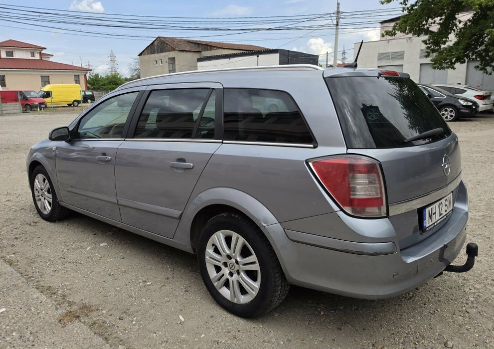 Vând Opel Astra H