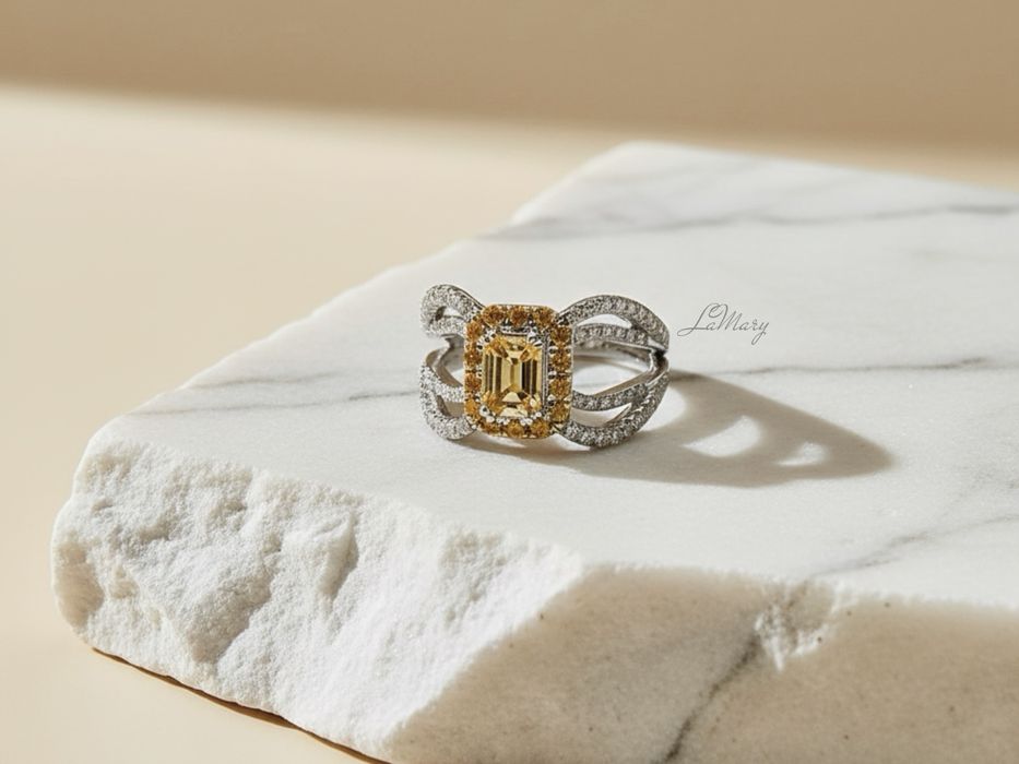 золотое кольцо с бриллиантами и натуральными камнями – Цитрин