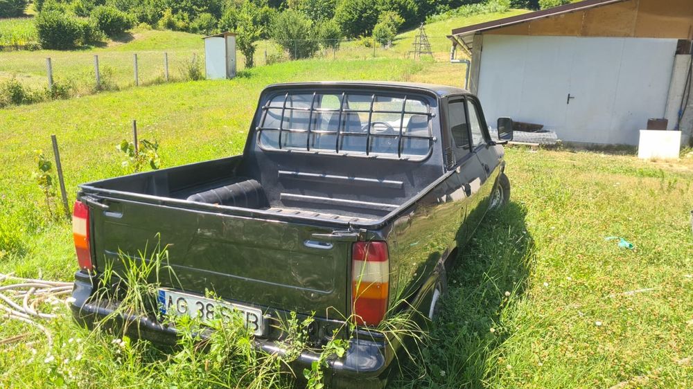 Vând camioneta dacia