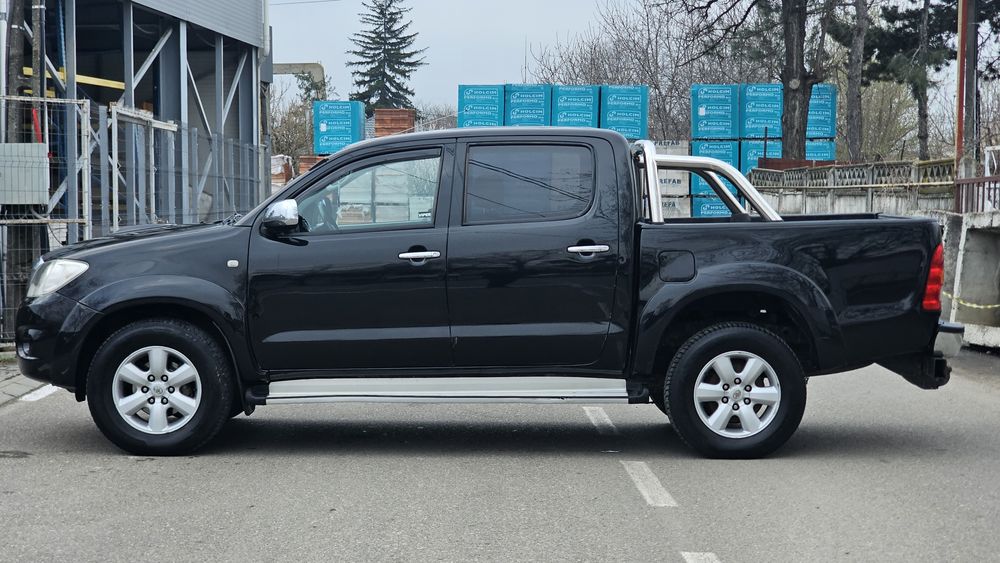Toyota Hilux D-4D Automată 2010