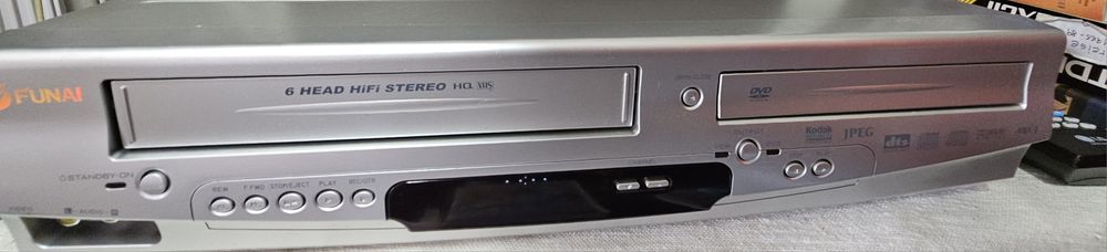Vând Combo vhs -dvd Funai Dpvr-6630