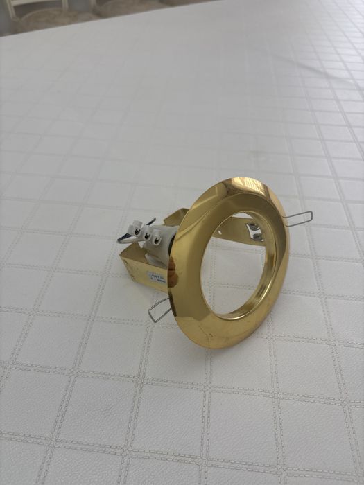 Светильник потолочный