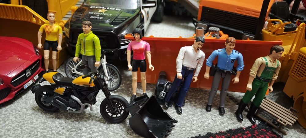 Jucării Bruder, modele multiple, accesorii, personaje