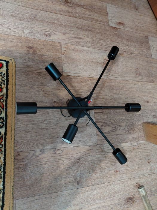 Продам люстру новая