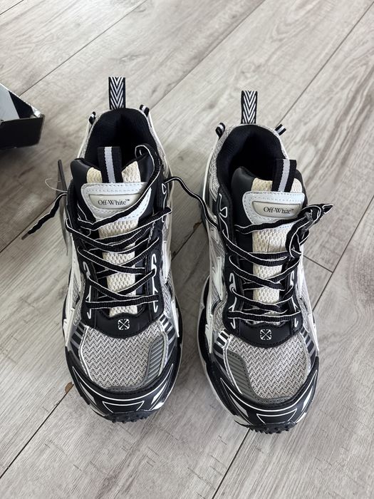 Off white be right back