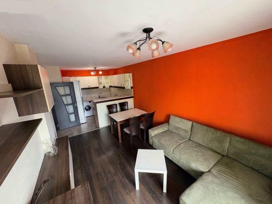 Дава се под наем Двустаен апартамент в София, Надежда 4 - 63 кв.м за 648.21 € - Снимка #1