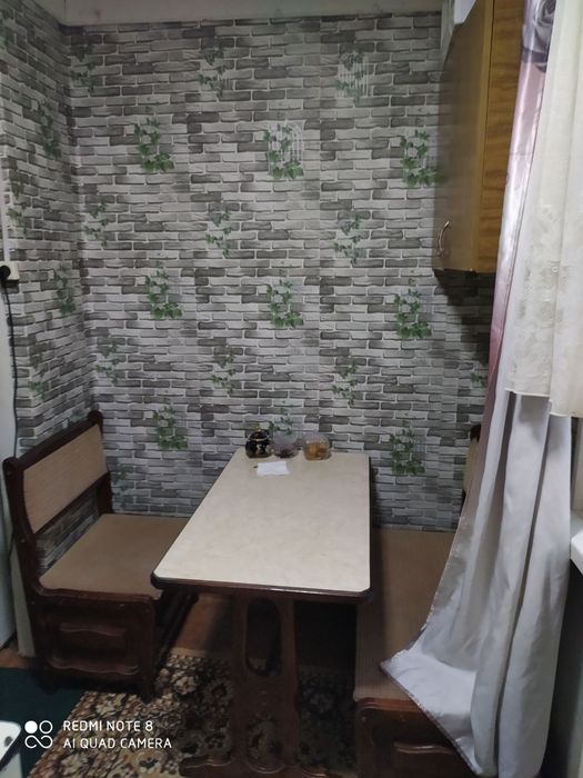 Продам 1ком 2этаж 2этажки в Доль дороги дом деревянный с мебелью